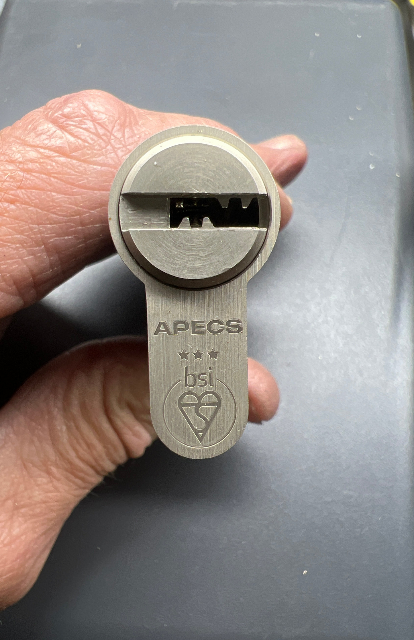 Apecs AP 3*
