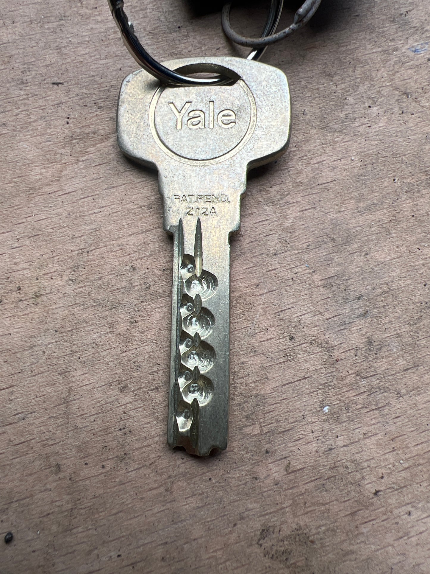 Yale Platinum 3* bump key.