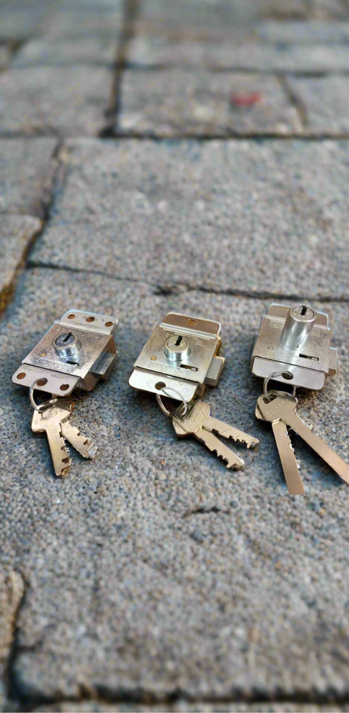 Flat steel keys