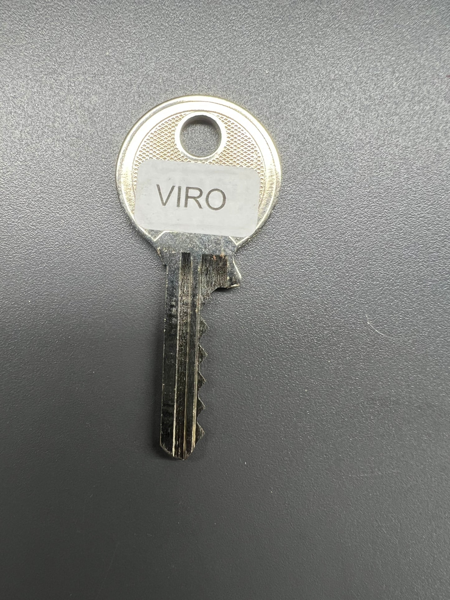 Viro padlock bump key